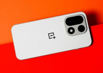 OnePlus 15 delta force mobile gaming